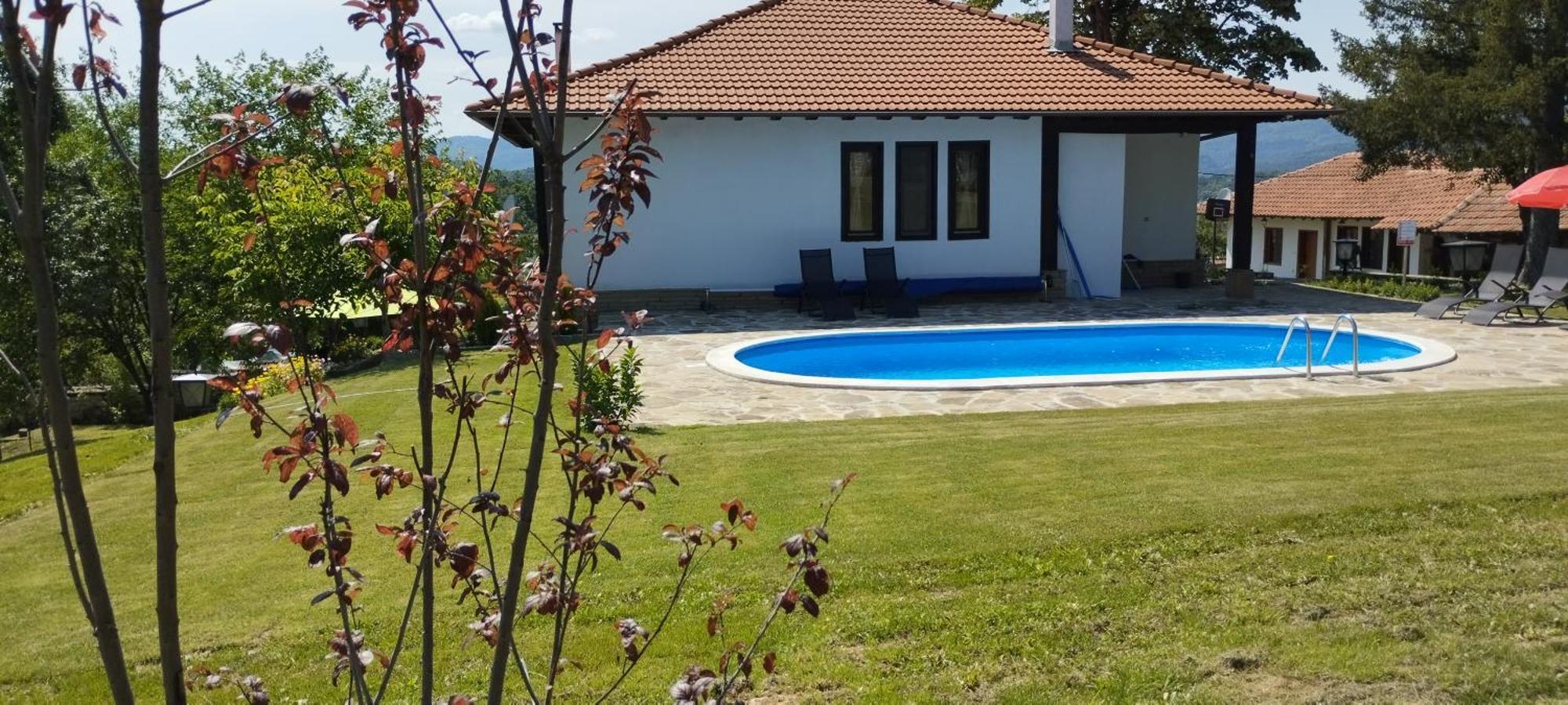 Бор И Шишарка Varzilkovtsi Extérieur photo