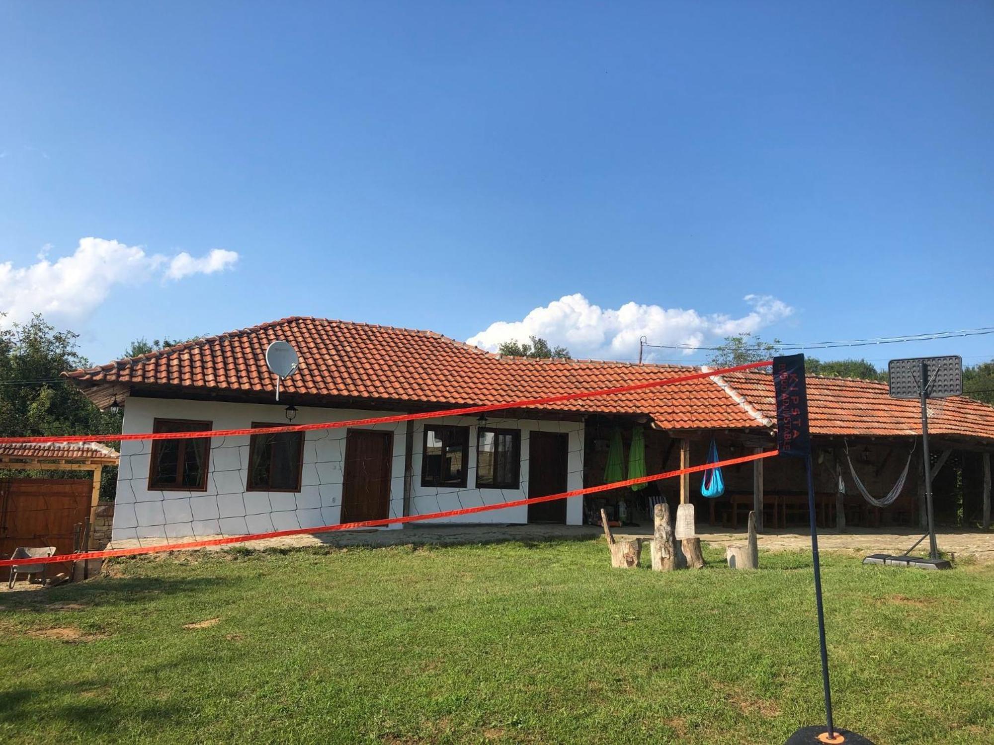 Бор И Шишарка Varzilkovtsi Extérieur photo